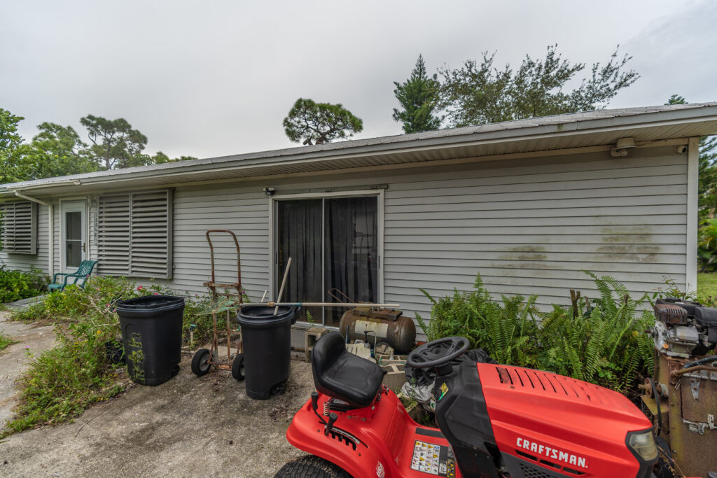 002_1180_old_bridge_rd_north_fort_myers_fl_33917_usa-2_116