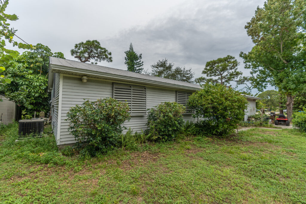 009_1180_old_bridge_rd_north_fort_myers_fl_33917_usa-9_70