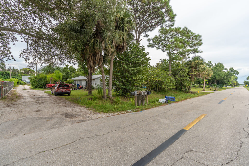 018_1180_old_bridge_rd_north_fort_myers_fl_33917_usa-18_158