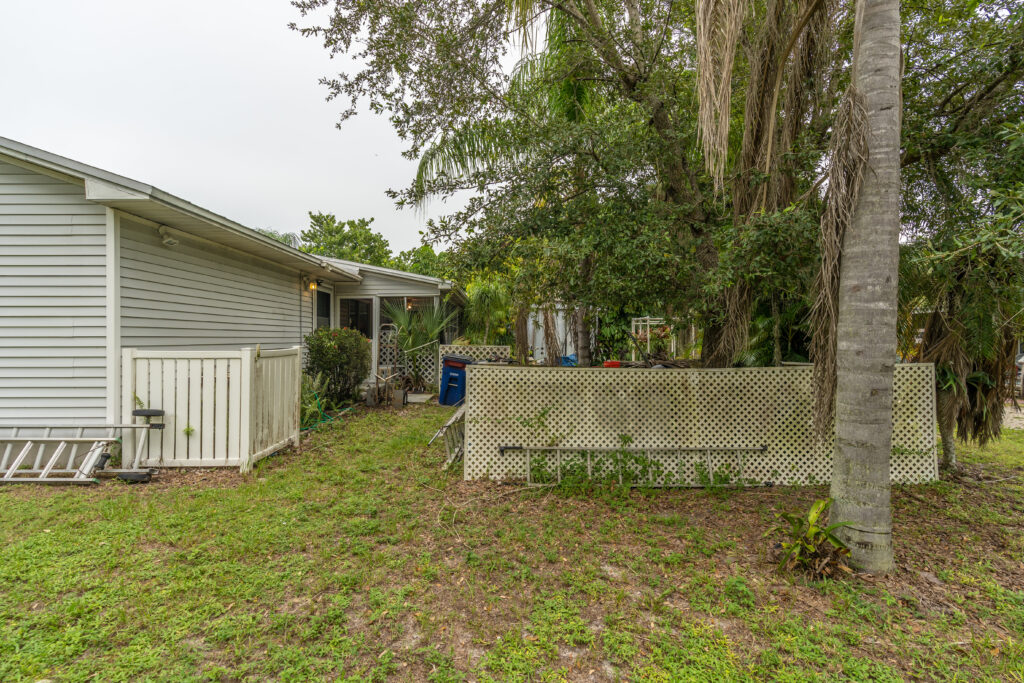 021_1180_old_bridge_rd_north_fort_myers_fl_33917_usa-21_86
