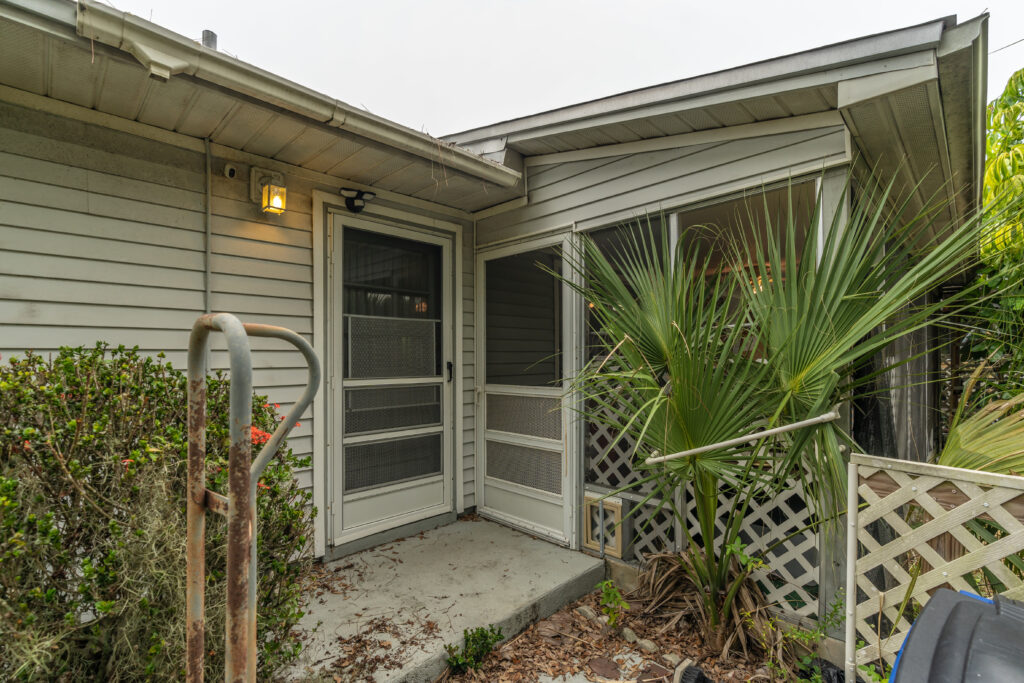 023_1180_old_bridge_rd_north_fort_myers_fl_33917_usa-23_818